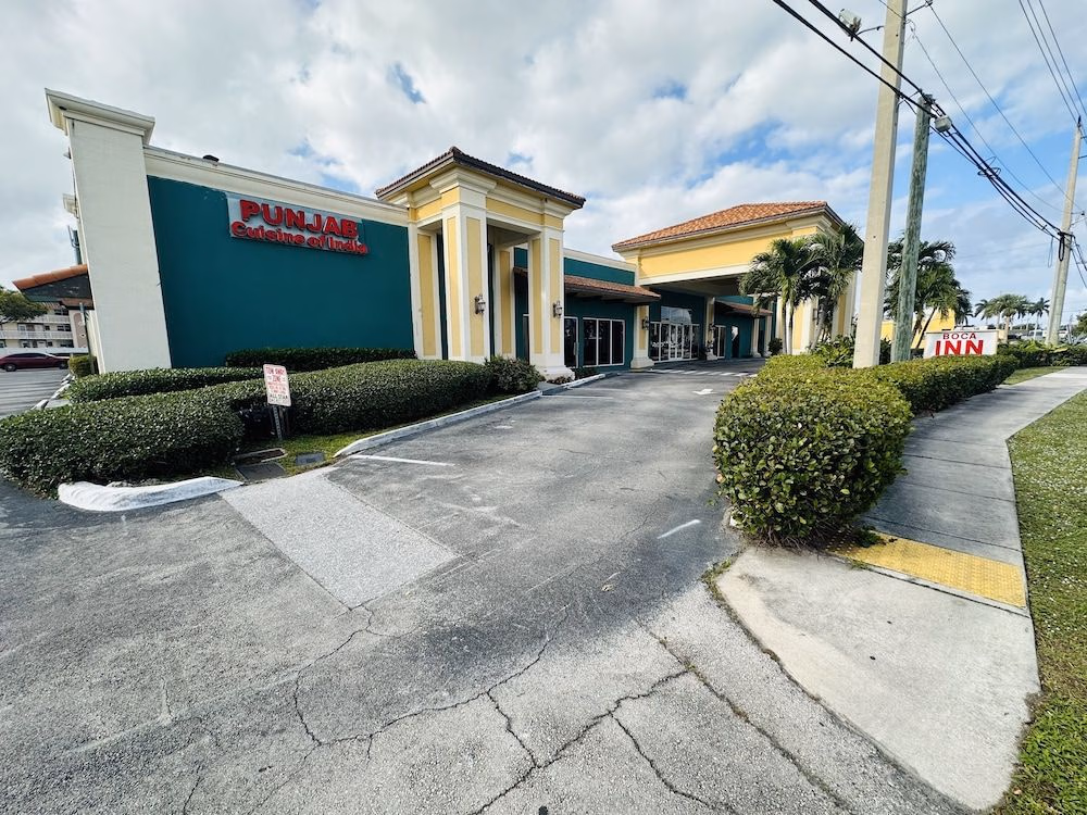 Boca Inn2