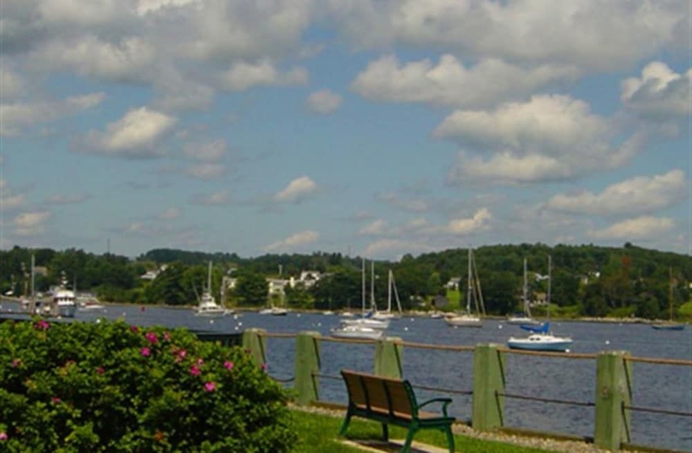 Belfast Bay Inn0