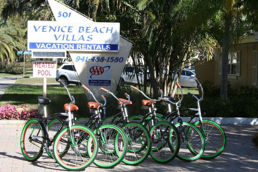 Venice Beach Villas4