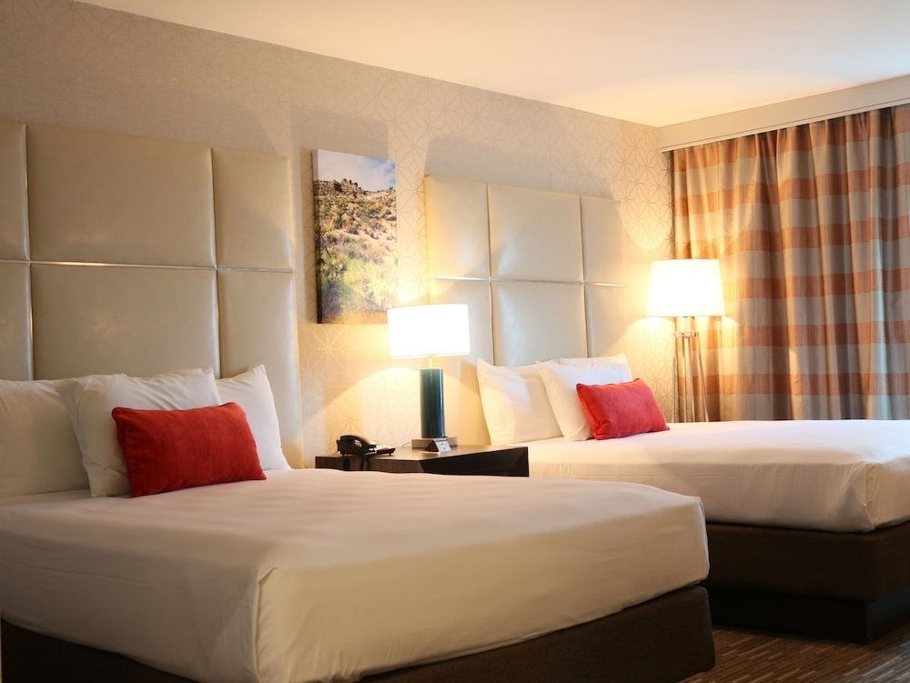 Avi Resort & Casino0