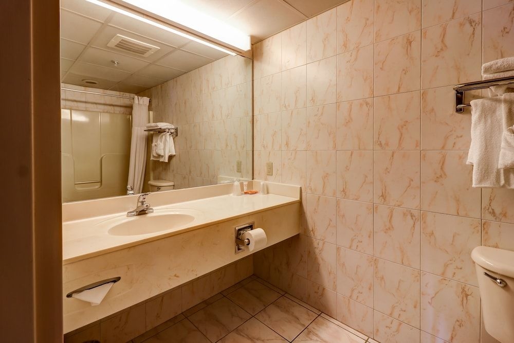 Ocean 1 Hotel and Suites3