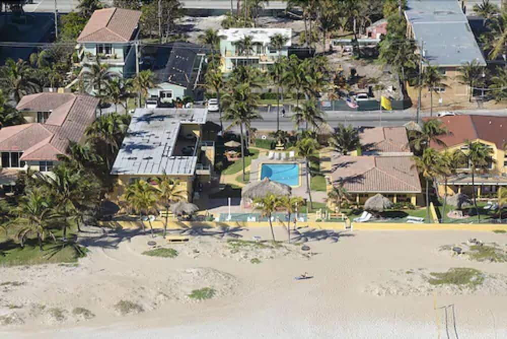 Ebb Tide Resort3