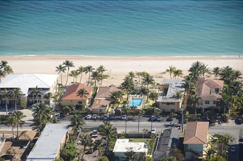 Ebb Tide Resort4