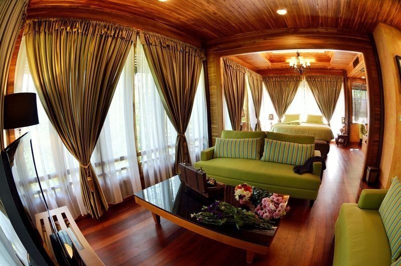 32 Coffee Hill & Resort2