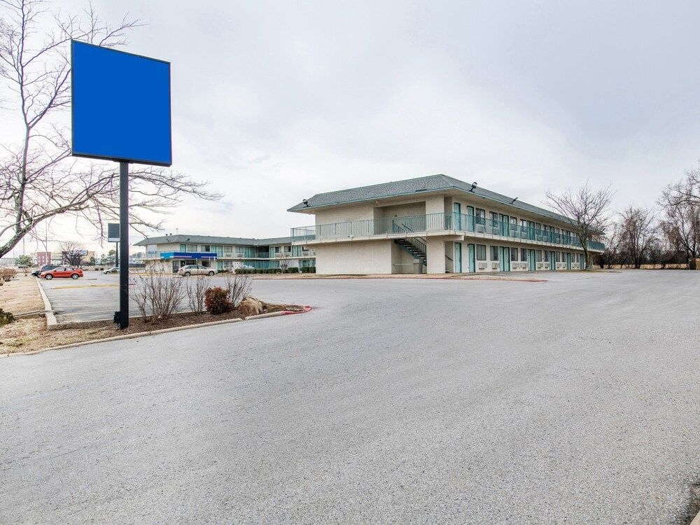 Motel 6 Tulsa West3