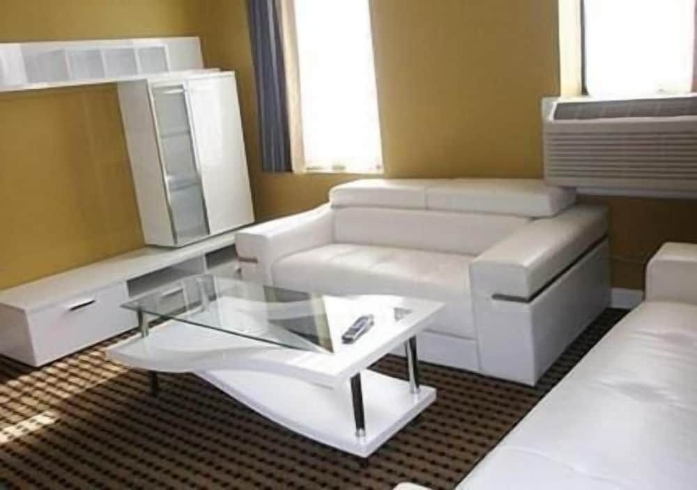 The Prince Hotel, an Ascend Hotel Collection Member3