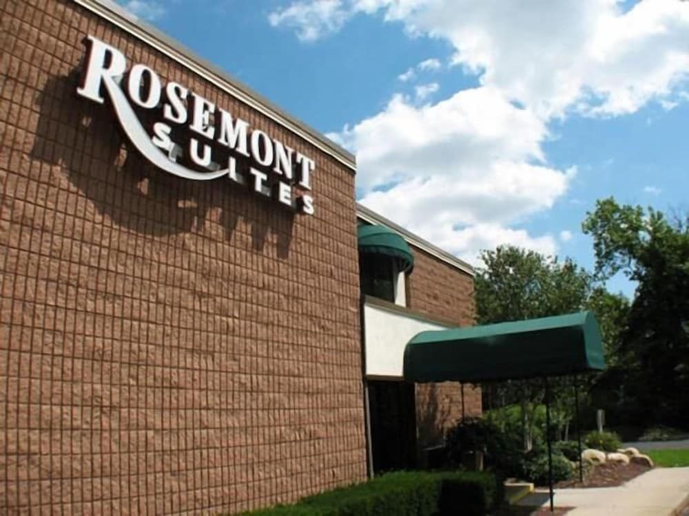 Rosemont Suites1