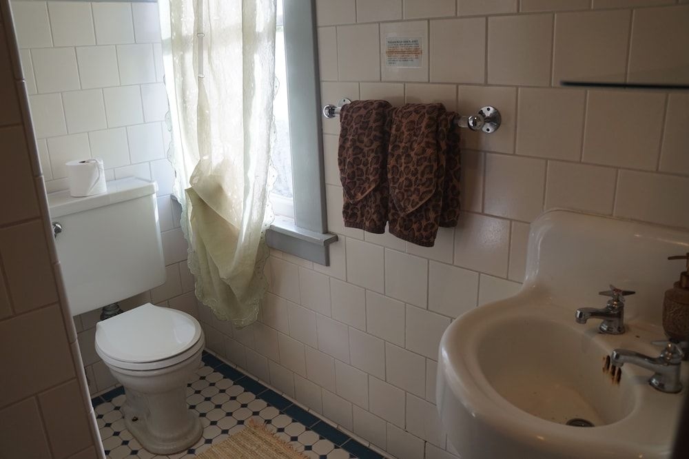 Manoa Valley Inn2