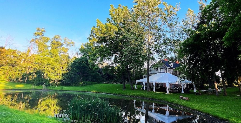 The Wayside Inn Bed & Breakfast0