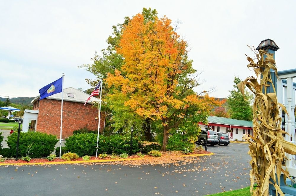 WILLIAMSTOWN MOTEL2