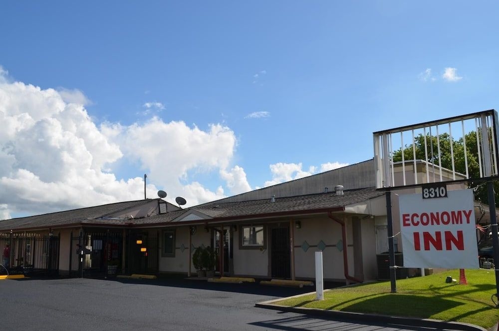 ECONOMY INN1