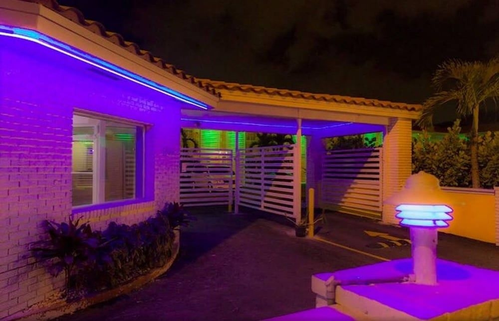 Wishes Hotel Coral Gables0