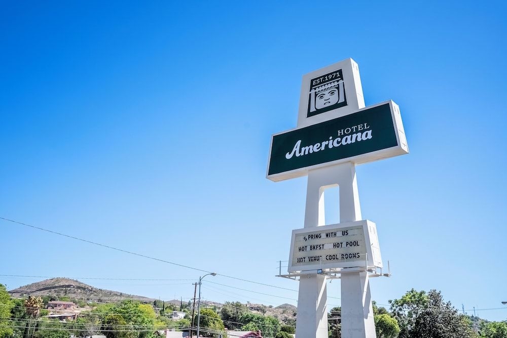 Americana Hotel4