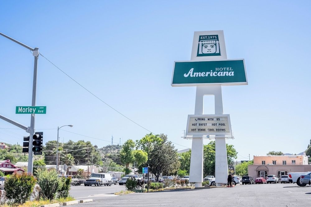 Americana Hotel3
