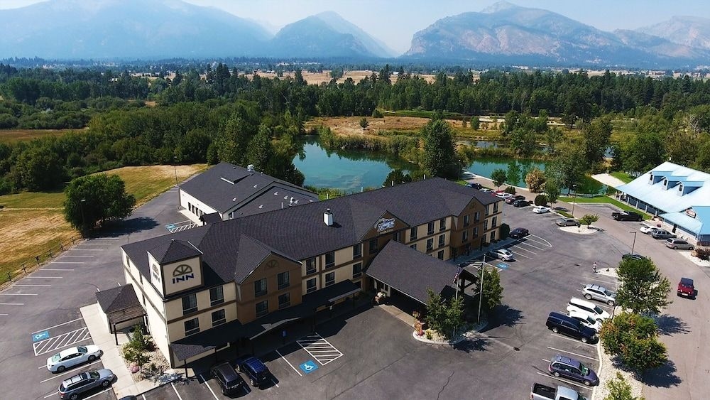 Bitterroot River Inn4