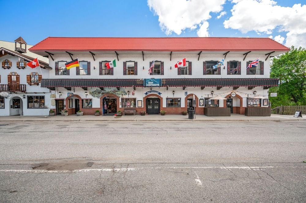 BAVARIAN RITZ4