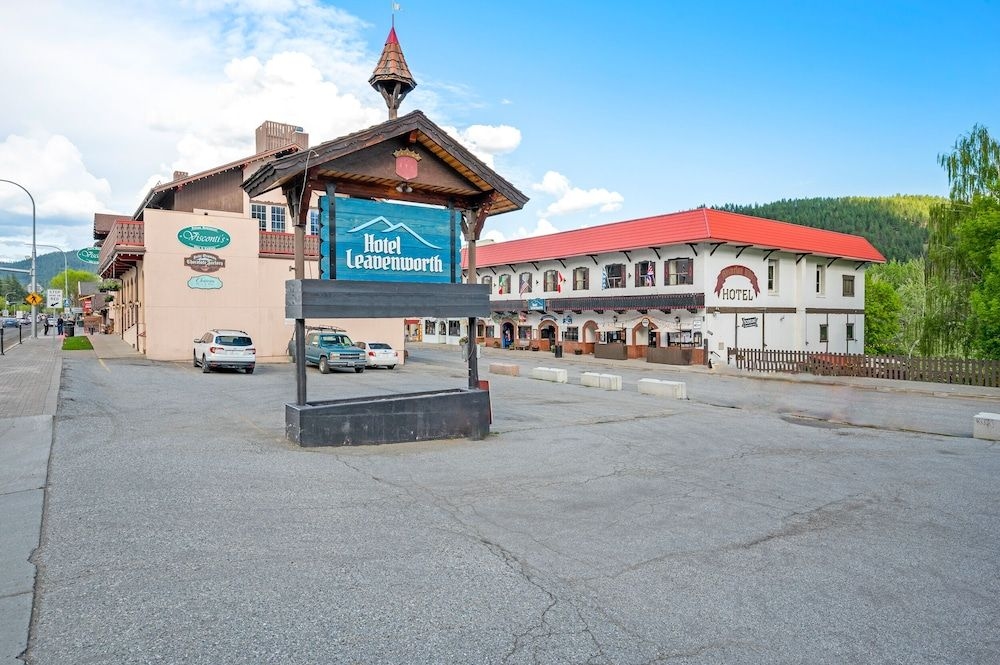 BAVARIAN RITZ0