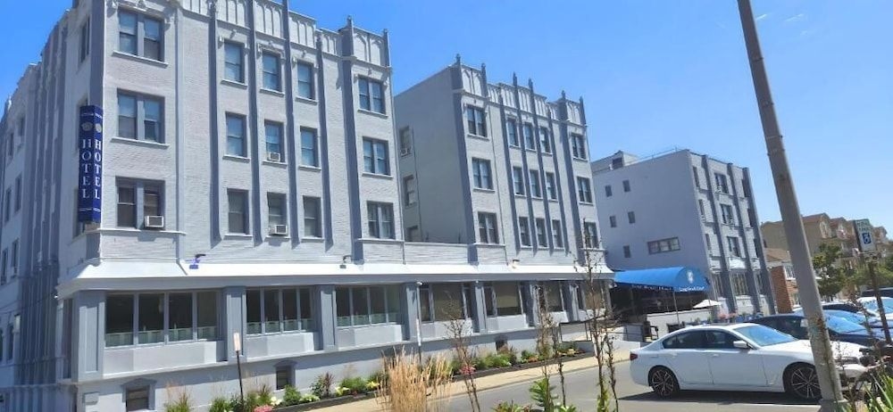 Long Beach Hotel1