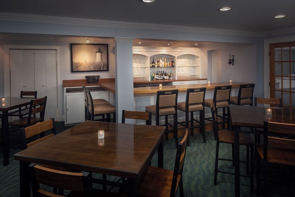 Surfside Hotel and Suites4
