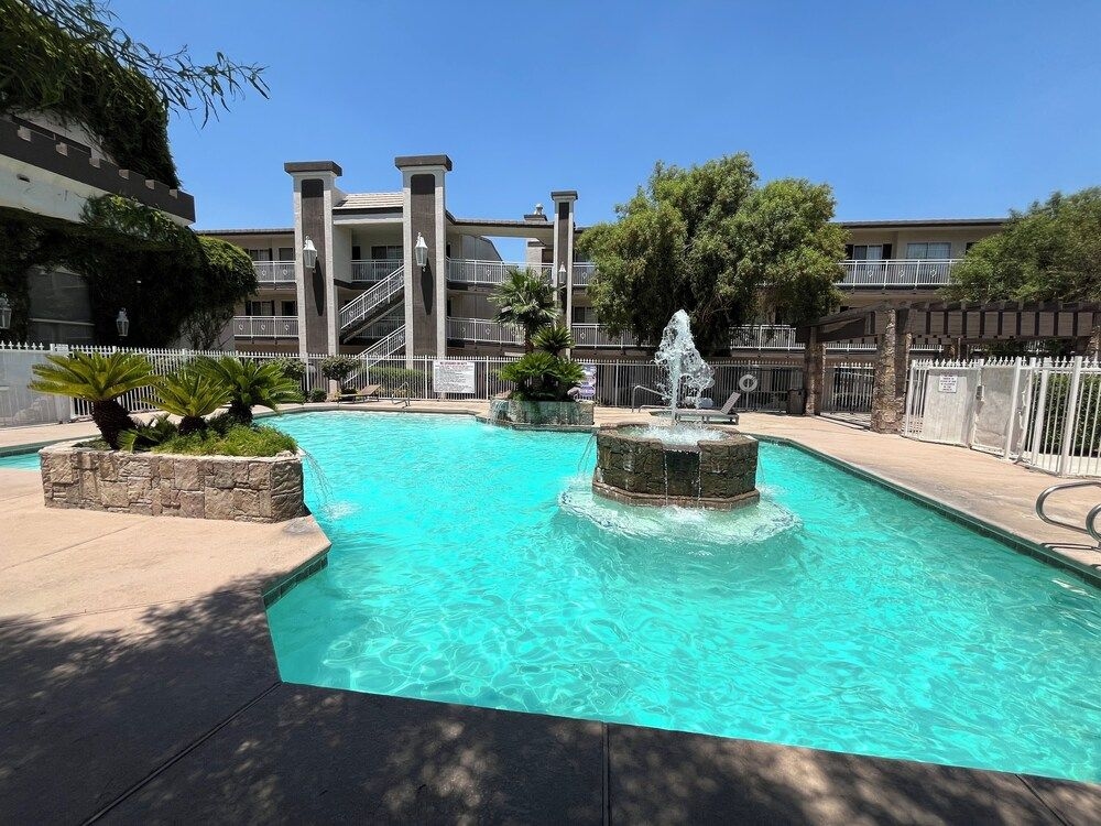 Manor Suites1