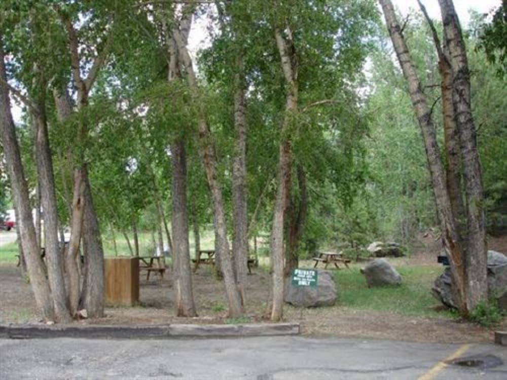 Georgetown Mountain Inn3