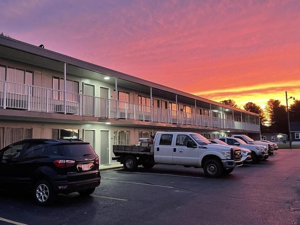 Budget Inn2
