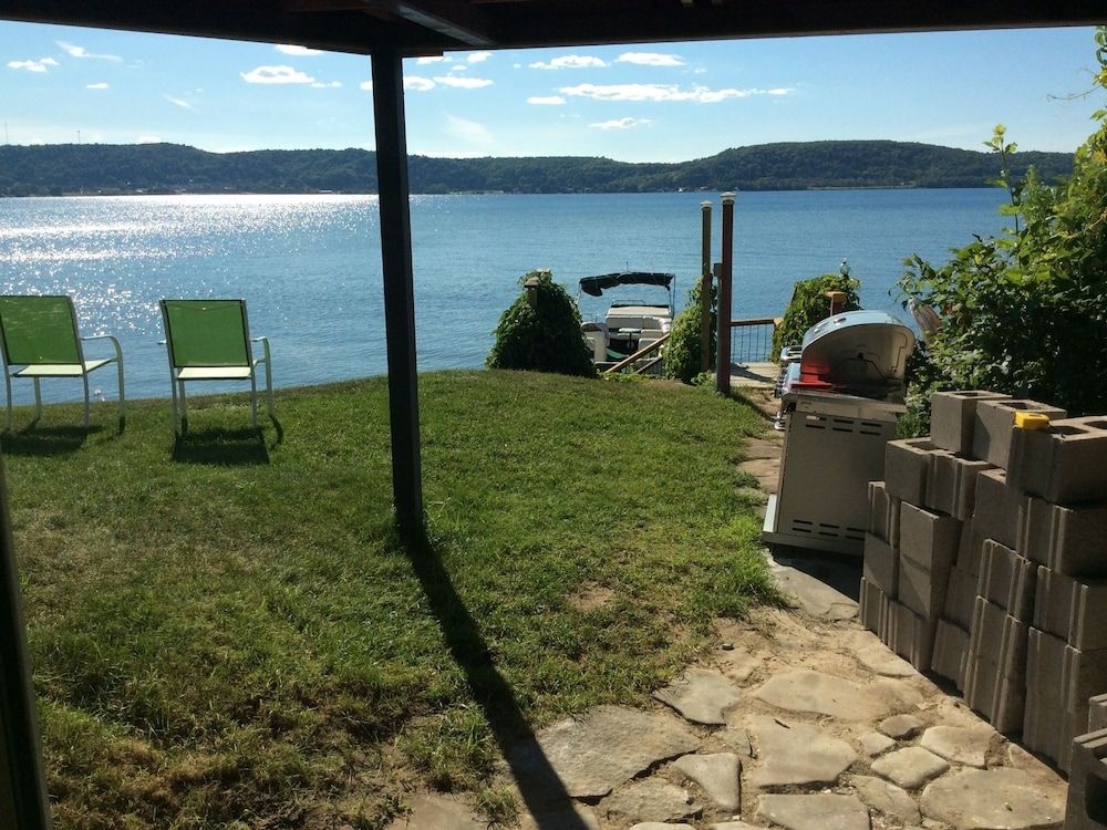 Pictured Rocks Bed and Breakfast2