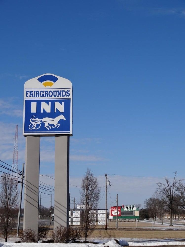 Fairgrounds Inn4
