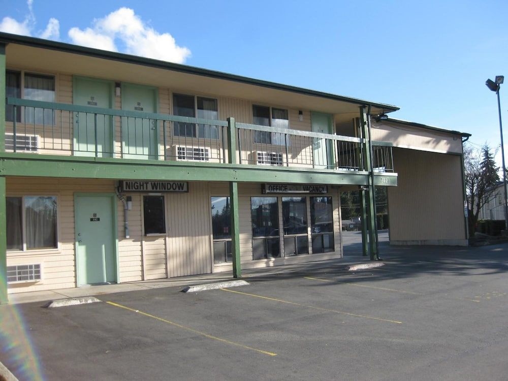 Sunrise Inn1