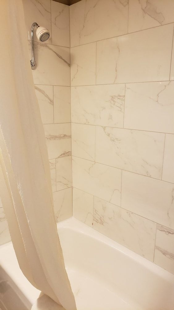 ECONO LODGE DONALSONVILLE2