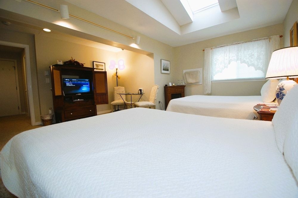 เชคเกอร์ มิลล์ อินน์ (Shaker Mill Inn)1