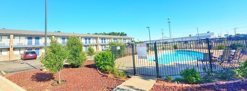 Shiloh Inn3