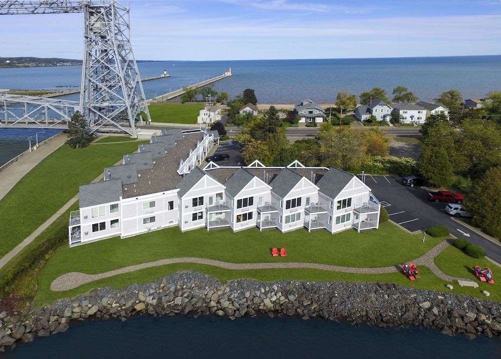 South Pier Inn1
