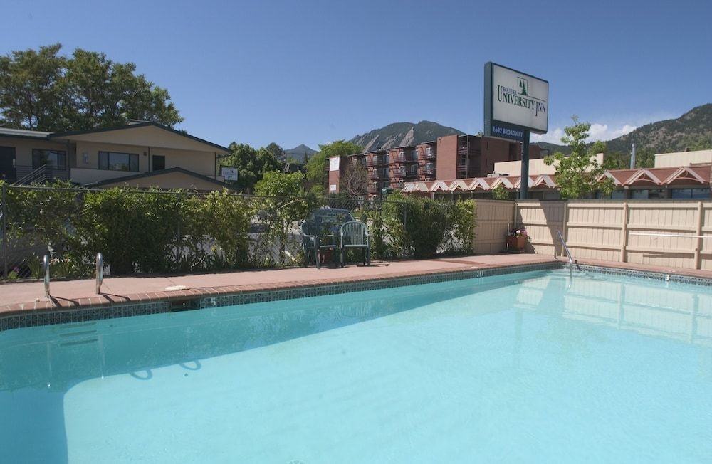 Boulder University Inn1
