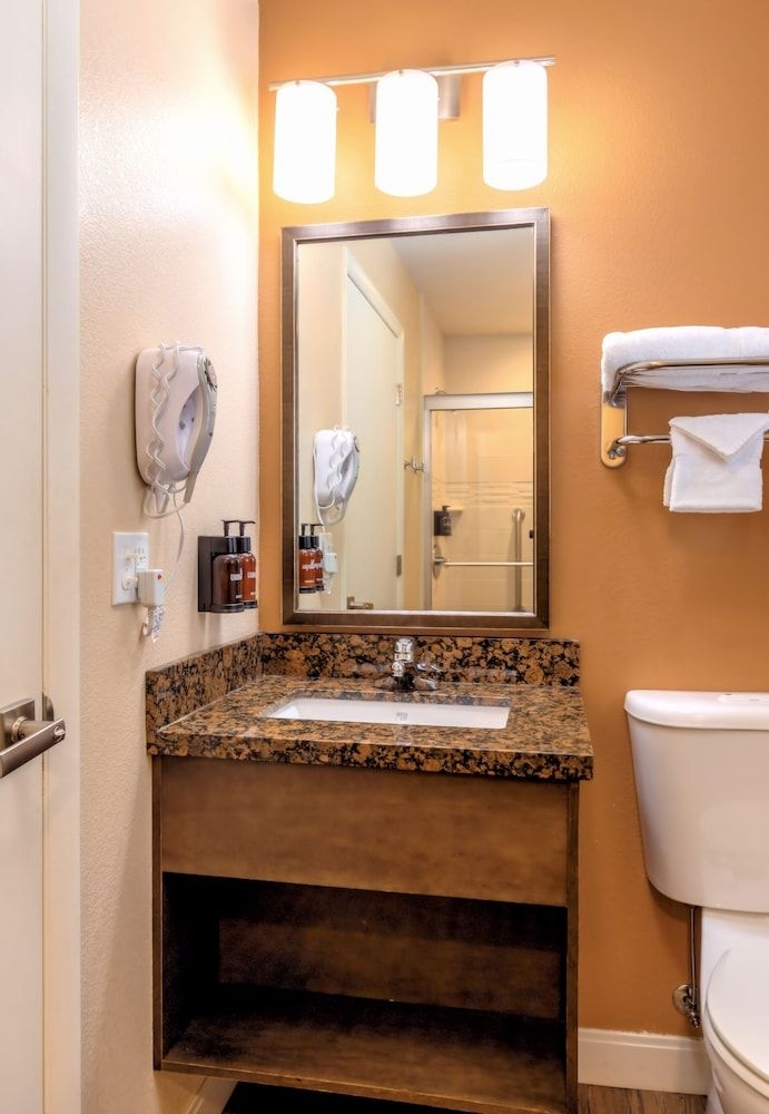 Boulder University Inn2