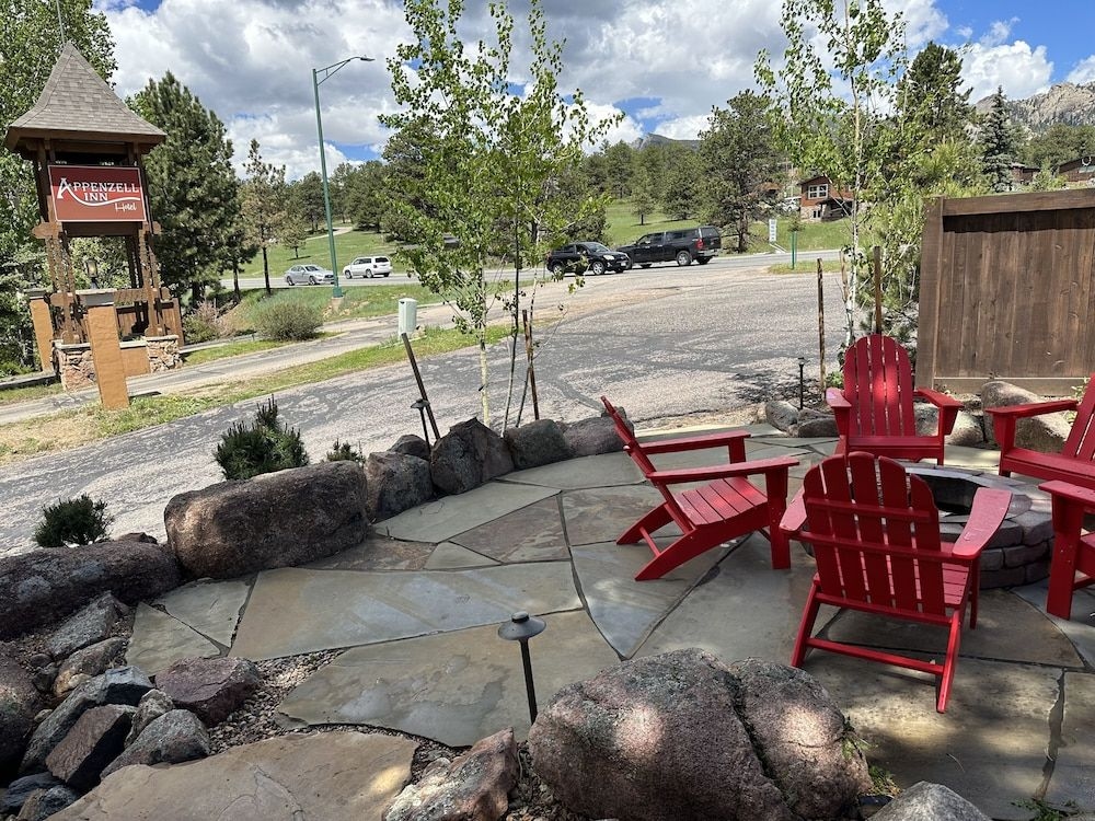1st Inn Estes Park4