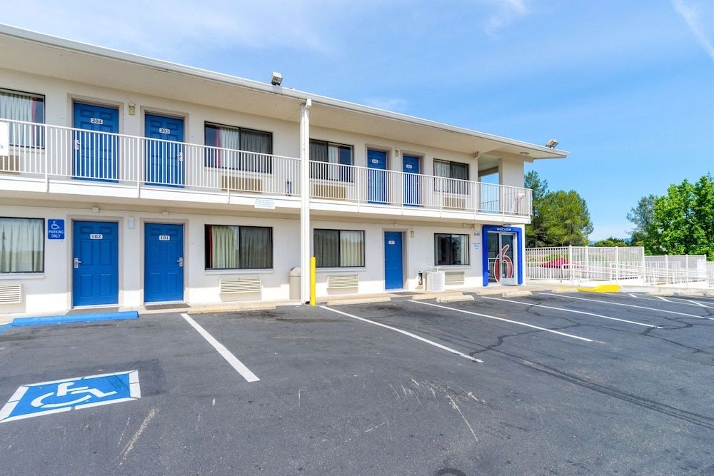 Motel 6 Redding Central2