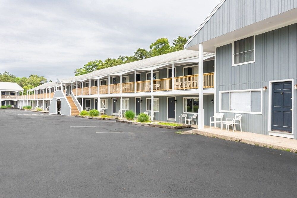 Ocean Park Inn2