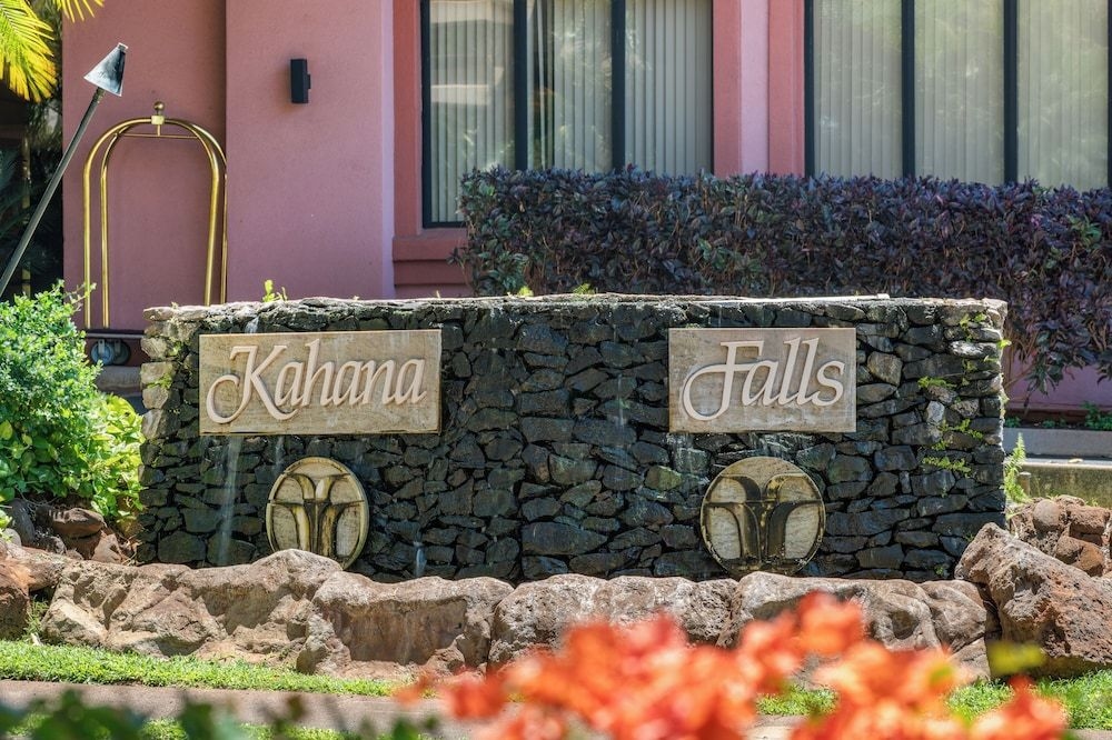 Kahana Falls Resort1