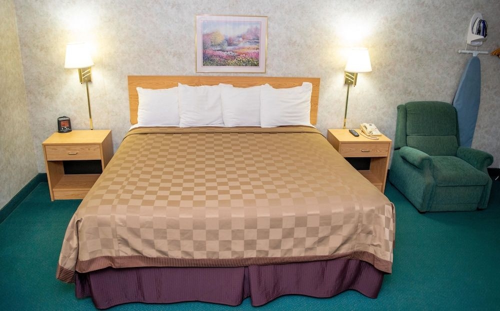 Regency Inn1