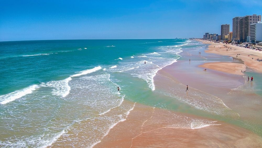 Daytona Shores Inn and Suites4