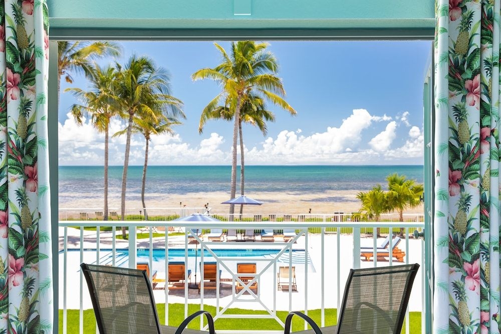 Casa Del Sol Beach Resort1