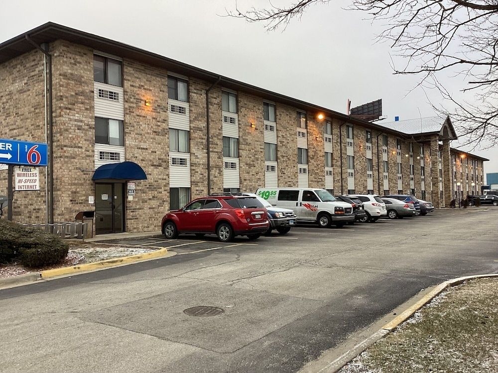 Days Inn Bridgeview3