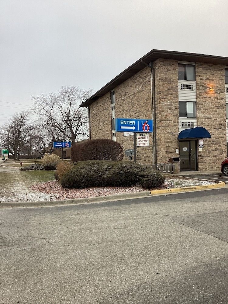 Days Inn Bridgeview2