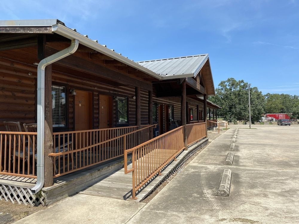 Hochatown Country Lodge3