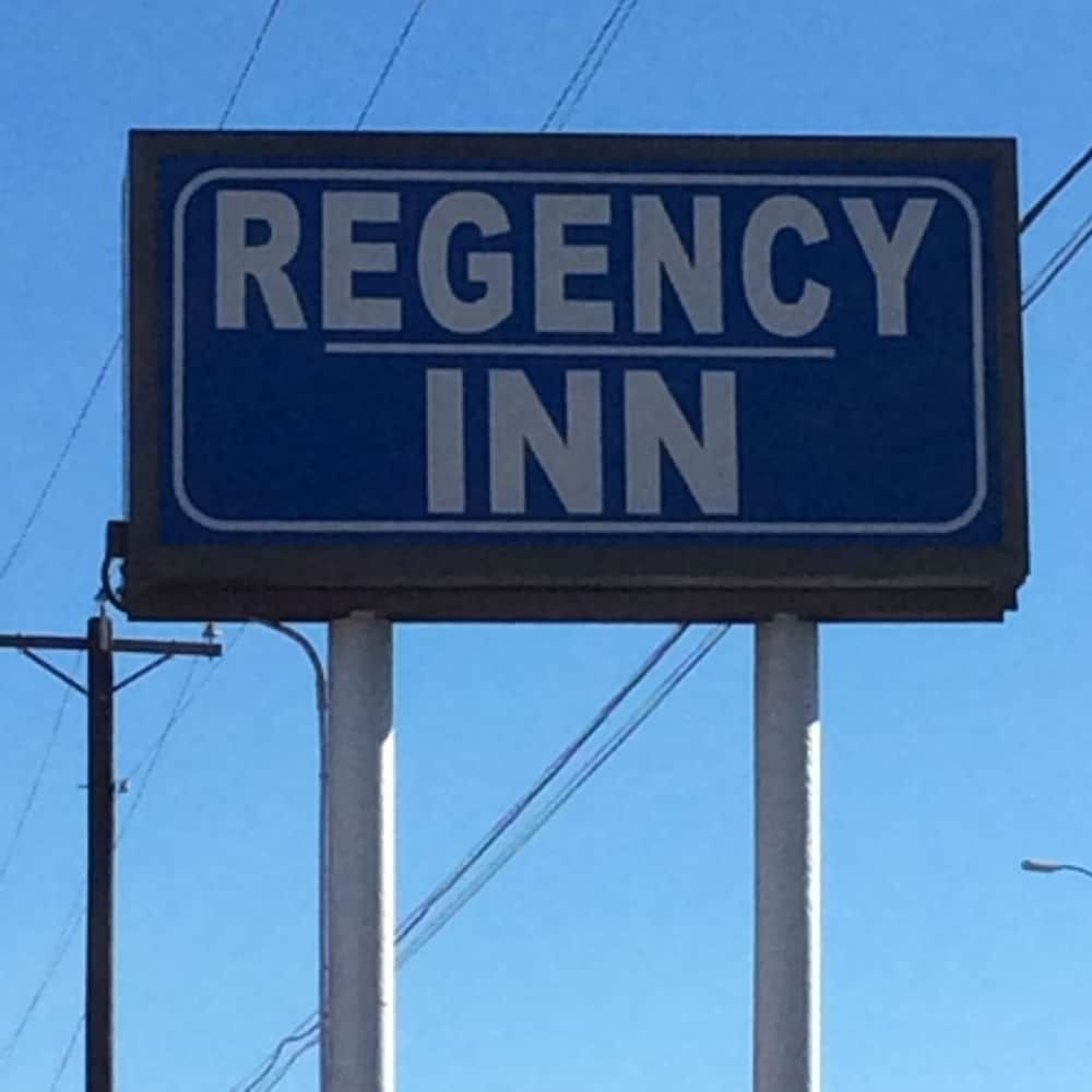 Regency Inn4
