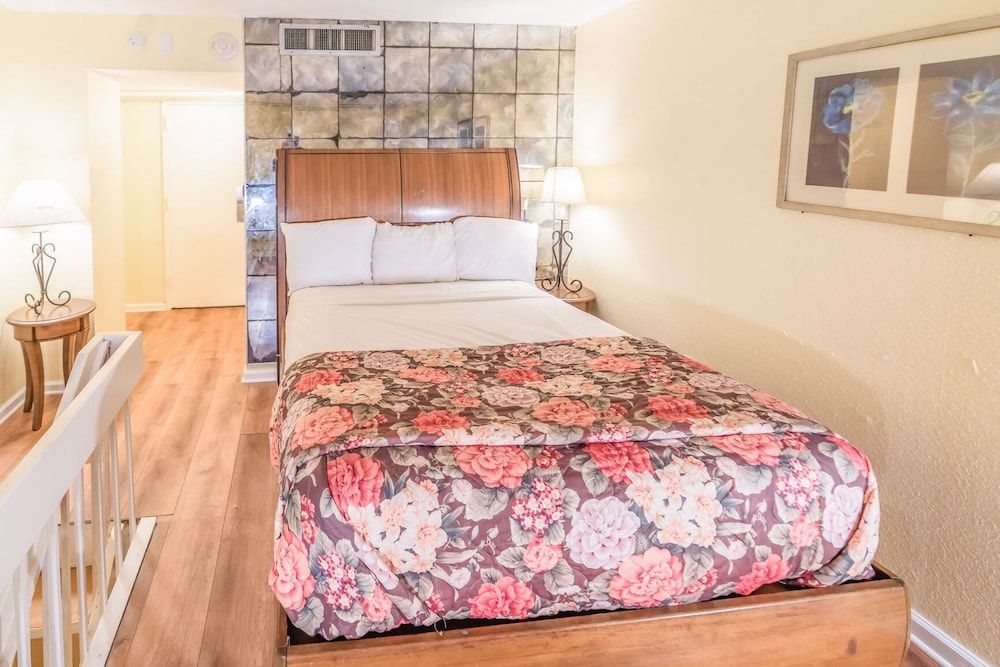 Real Value Inn3