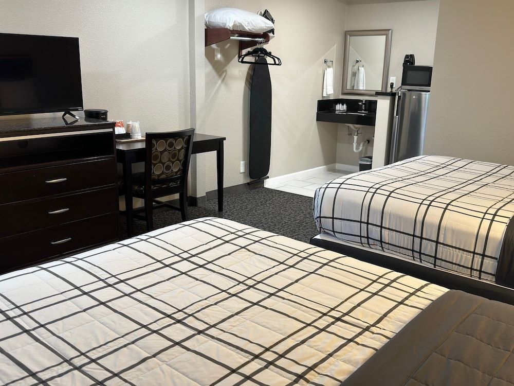 Royal Inn Eugene3
