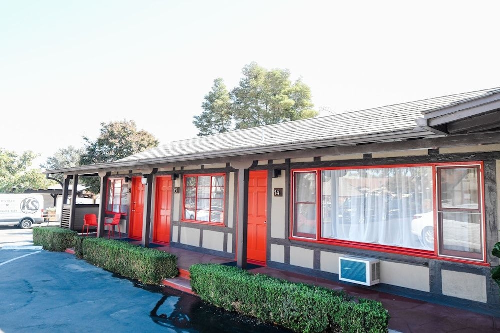 Hamlet Inn4