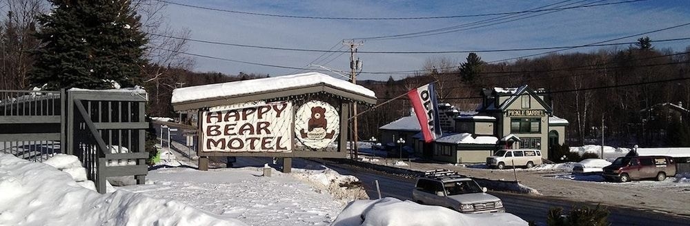 HAPPY BEAR MOTEL1